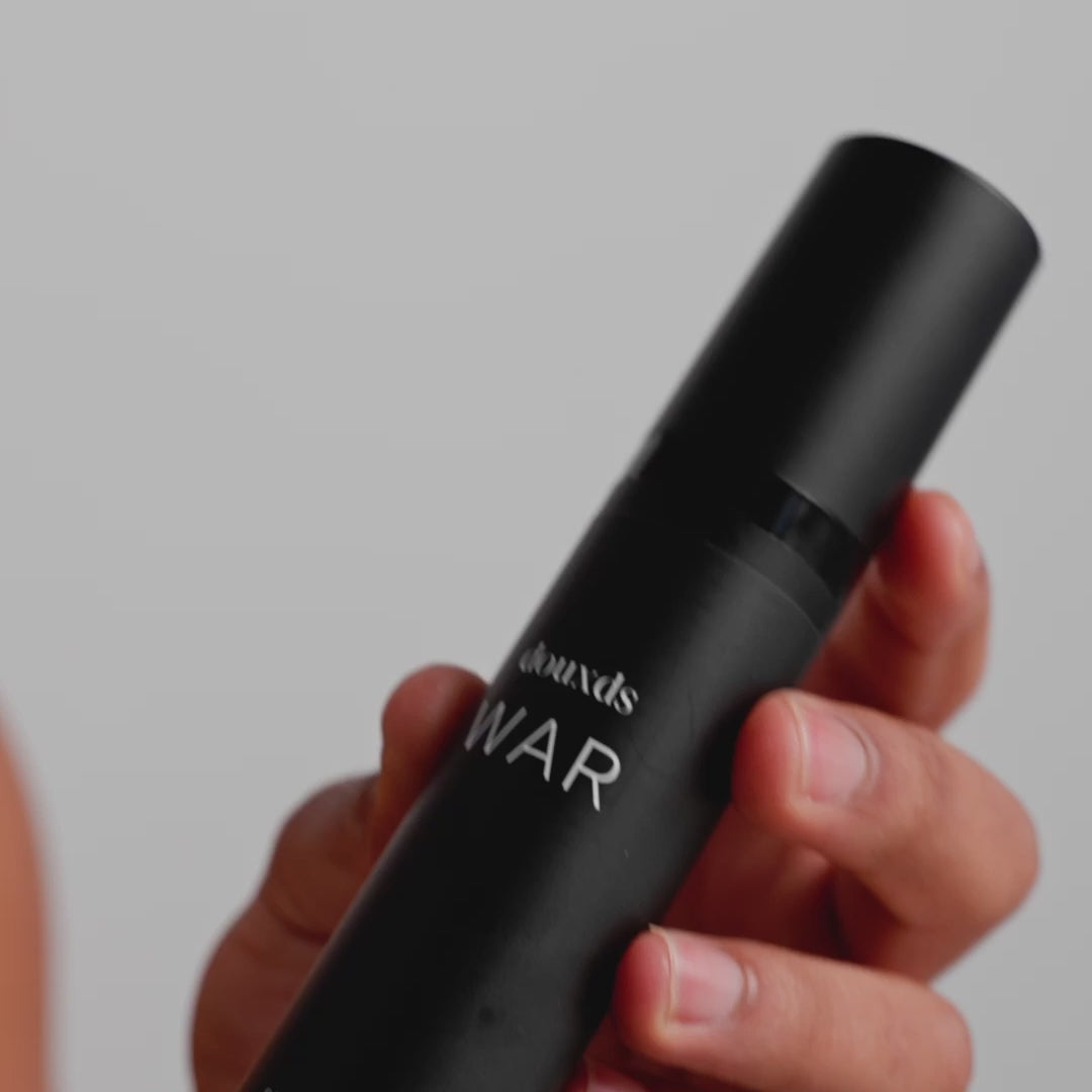 douxds FLEX™ Pro Vibrating Face Brush